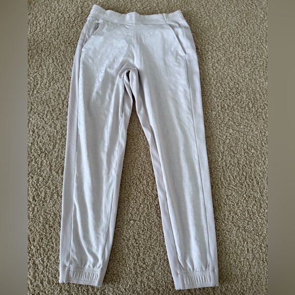 Brooklyn Textured Elation Jogger - Picture 1 of 6